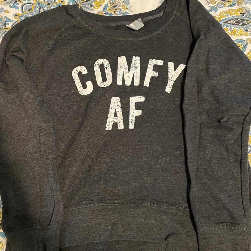 Cute cropped lightweight sweatshirt